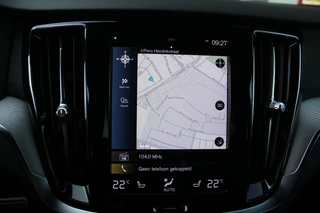 Volvo V60 Volvo V60 2.0 T6 340PK RECHARGE AWD R-DESIGN **NIEUWSTAAT!** | ELEKTRISCH BEDIENBARE VOORSTOELEN MET GEHEUGEN OP BESTUURDERSSTOEL | 18