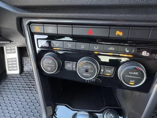 Volkswagen T-Roc Volkswagen T-Roc 1.5 TSI 150pk 3 x R-Line DSG ACC Camera LaneAsist  CarPlay Sportmodus 18 ich Sportvelg - afbeelding nr 25