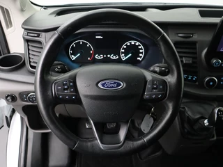Ford Transit Ford Transit 2.0TDCI 130PK L2H2 | Navigatie | Camera | Trekhaak 2800Kg | Airco | 3-Persoons - afbeelding nr 14