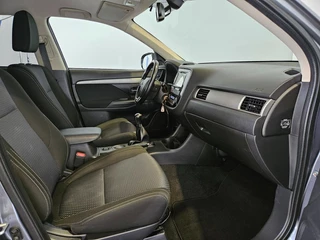 Mitsubishi Outlander Mitsubishi Outlander 2.0 Business Edition / Trekhaak / Camera - afbeelding nr 20