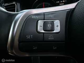 Volkswagen Golf Volkswagen Golf 1.4 TSI GTE Pano Led Navi - afbeelding nr 20