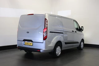 Ford Transit Custom Ford Transit Custom 2.0 TDCI 130PK EURO 6 - Airco - Navi - Cruise - Stoelverwarming - € 14.900,- Excl. - afbeelding nr 2