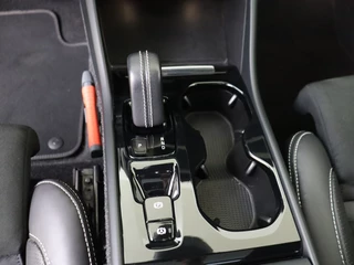 Volvo XC40 Volvo XC40 T4 R-Design | Trekhaak | Panoramadak | Dodehoekdetectie | - afbeelding nr 19