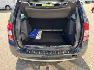 Dacia Duster Dacia Duster 1.2 TCe 4x2 Série Limitée Robust *Airco*|PDC|Cruise|Trekhaak|NL Auto - afbeelding nr 18