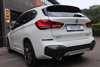 BMW X1 Pano/Keyless/Navi/Leder Dakota/LED/DAB/19