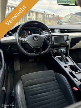 Volkswagen Passat Volkswagen Passat 1.4 TSI GTE Highline Alcantara LED CarPlay - afbeelding nr 3
