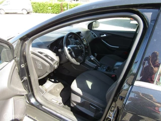 Ford Focus Ford Focus 1.6 EcoBoost Titanium | PDC, Stoelverwarming, Trekhaak - afbeelding nr 8