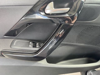 Peugeot 208 Peugeot 208 1.2 PT SIGNATURE + AIRCO/APPLE CARPLAY/ANDROID AUTO/PDC/CRUISE - afbeelding nr 24