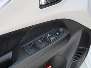 Suzuki Swift Suzuki Swift 1.2 Style Smart Hybrid NIEUW Direct leverbaar - afbeelding nr 30
