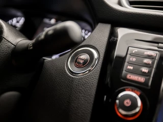 Nissan QASHQAI Nissan QASHQAI 1.2 N-Connecta Deluxe Automaat (PANORAMADAK, NAVIGATIE, 360 CAMERA, KEYLESS, SPORTSTOELEN, PARKEERSENSOREN, CRUISE, NIEUWSTAAT) - afbeelding nr 25