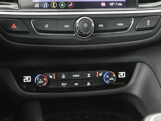 Opel Insignia Opel Insignia 1.5 CDTI Business Elegance |  Stoel & stuurverwarming | Trekhaak | Camera | Matrix LED | Carplay | Keyless | Navigatie - afbeelding nr 14
