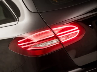 Mercedes-Benz C-Klasse 279Pk Automaat (NAVIGATIE, LUCHTVERING, CAMERA, LEDER, GETINT GLAS, SPORTSTOELEN, STOELVERWARMING, SFEERVERLICHTING, NIEUWE APK, NIEUWSTAAT) - afbeelding nr 28
