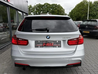 BMW 3 Serie BMW 320i Touring AUT M-Sport Stoelvw Pano NaviProf Trekhaak - afbeelding nr 10