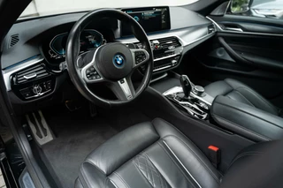 BMW 5 Serie BMW 5-serie 545e xDrive M Sport Pro B&W Pano 360c 20'' Nappa - afbeelding nr 3