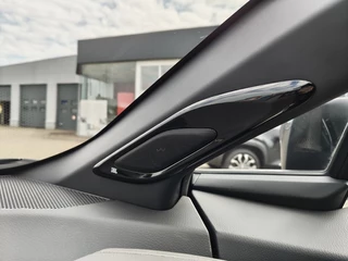 Toyota C-HR Toyota C-HR 1.8 Hybrid Executive | Navi | JBL | Sensoren v/a | Android Auto - afbeelding nr 25
