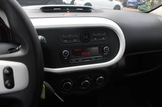 Renault Twingo Renault Twingo 1.0 SCe Authentique / Trekhaak / Radio / Airco / Stuurbekrachtiging / Nette auto! - afbeelding nr 20