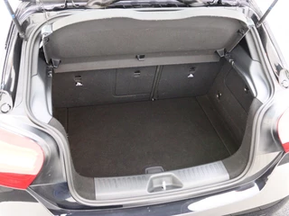 Mercedes-Benz A-Klasse Mercedes-Benz A-Klasse 180 Business Sol. | Achteruitrijcamera | Stoelverwarming | - afbeelding nr 18