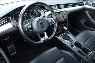 Volkswagen Passat Volkswagen Passat Variant 2.0 TSI 220PK Highline R-line | DYNAUIDIO | ACC | LEDER - afbeelding nr 8