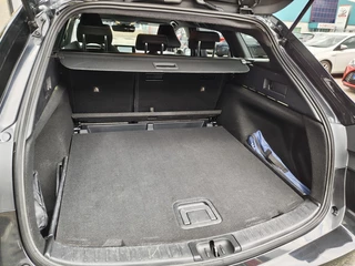 Toyota Corolla Touring Sports Toyota Corolla Touring Sports 1.8 Hybrid Business Plus | Navi | Keyless Entry | Stoelverwarmin - afbeelding nr 31