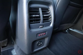 Ford Kuga Ford Kuga 2.5 PHEV ST-Line / Trekhaak / Camera / Stoel+stuur+ruit verwarmd / 1e eigenaar - afbeelding nr 22