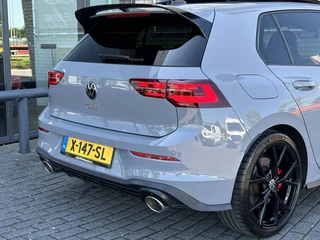 Volkswagen Golf Volkswagen Golf 2.0 TSI GTI Clubsport*PANO*LEER*NURNBURG*ACC*DCC* - afbeelding nr 49