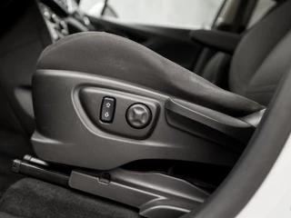 Opel Mokka X Opel Mokka X 1.4 Turbo Sport+ 141Pk (APPLE CARPLAY, GROOT NAVI, GETINT GLAS, TREKHAAK, SPORTSTOELEN, LM VELGEN, NIEUWE APK, PARKEERSENSOREN, NIEUWSTAAT) - afbeelding nr 28