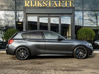 BMW 1 Serie BMW 1-serie M140i xDrive High Executive|H&K|REMUS|19'' - afbeelding nr 4