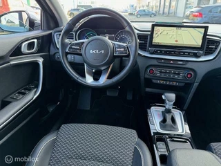 Kia XCeed XCeed 1.6  PHEV DynamicPlusLine 55 km Volledig electrisch rijden hierna Hybride , Navigatie , Camera , Parkeerhulp , Stoel en stuur verwarming  , Keyless entry , 18 inch Velgen , - afbeelding nr 20