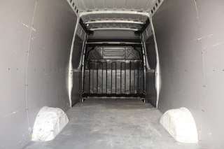 Iveco Daily Automaat | Adap. Cruise| L + R Schuifdeur | 3500kg trekgew. | Gev. Stoel | Camera | Navi | Clima | Lease 537,- p/m - afbeelding nr 8
