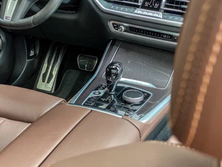 BMW X5 BMW X5 xDrive45e 394PK Automaat High Executive M-Sport | SKYLOUNGE | MASSAGE | VENTILATIE | 360 | RIJASSISTENTIE PAKKET | - afbeelding nr 97