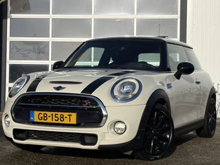MINI Cooper S Mini 2.0 Chili Serious Business 192pk | Achteruitrijcamera | Bluetooth | Cruise control | Elektrisch schuif-/kanteldak | LED koplampen | Lederen bekleding | Navigatiesysteem | Voorstoelen verwarmd | Dealer onderhouden!