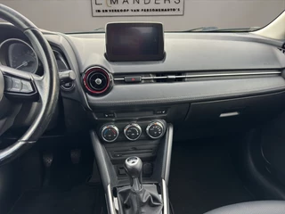 Mazda CX-3 Mazda CX-3 SKYACTIV-G 2.0 120 DYNAMIC 2017 ZWART | Apple CarPlay | Airco - afbeelding nr 17