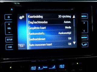 Toyota Auris Toyota Auris 1.8 Hybrid Touring Sports Executive / Pano - afbeelding nr 50