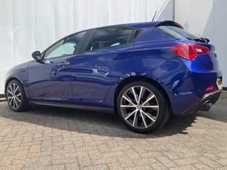 Alfa Romeo Giulietta Alfa Romeo Giulietta 1.750 Turbo 241pk Veloce Automaat Carplay Sport-Stoelen Nav/Cruise Voll.Onderhouden! - afbeelding nr 8