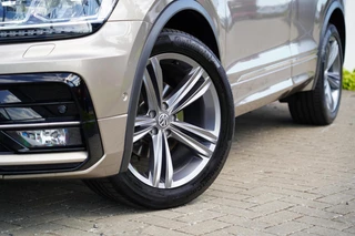 Volkswagen Tiguan Volkswagen Tiguan 1.4 TSI 4Motion Highline Business R - Trekhaak - Standkachel - Stoelverwarming & stuurwielverwarming - Parkeercamera - Climate Control - Cruise Control - LED - - afbeelding nr 51
