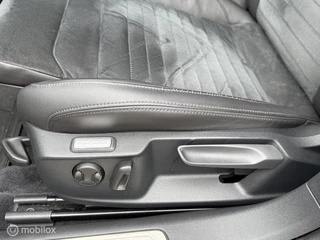 Volkswagen Passat Volkswagen Passat Variant 1.4 TSI Highline Business R, Trekhaak, Panodak, apk 10.2025 - afbeelding nr 22