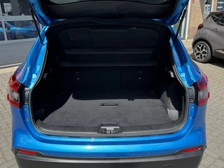 Nissan QASHQAI Nissan QASHQAI 1.3 DIG-T 140pk N-CONNECTA CARPLAY/PANODAK/360CAMERA/1e EIG/NL-AUTO - afbeelding nr 21