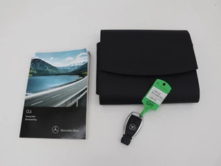 Mercedes-Benz CLA Mercedes-Benz CLA-klasse Shooting Brake 200 AMG | Panoramadak | Xenon | Stoelverwarming |  Leder/Alcantara | Navigatie | Climate control | Park Assist | Cruise control - afbeelding nr 20