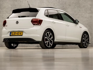 Volkswagen Polo Volkswagen Polo 2.0 TSI GTI 200Pk Automaat (SCHUIFDAK, VIRTUAL COCKPIT, APPLE CARPLAY, GROOT NAVI, CAMERA, BEATS AUDIO, MODE KNOP, STOELVERWARMING, CRUISE, NIEUWSTAAT) - afbeelding nr 5