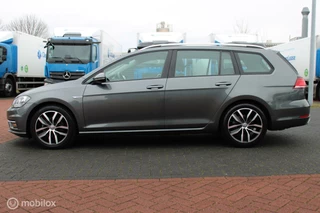 Volkswagen Golf Volkswagen Golf 1.5 TSI Comfortline Business, Alcantara Sportstoelen, Stoelverwarming, Pdc voor + achter, Cruise, Clima, Navi, App connect - afbeelding nr 3