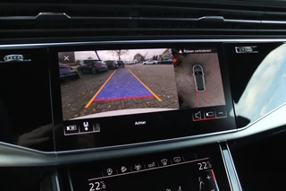 Audi Q8 Audi Q8 55 TFSI e quattro Pro Line S / Vol opties!! / Trekhaak / Panoramadak / 360Camera / Head-up / 22'' / Softclose / B&O / Luchtvering / Keyless / Stuurverwarming / Sfeerverlichting / Stoelventilatie + verwarming / Dodehoek / - afbeelding nr 20