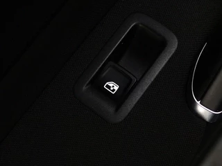 Volkswagen Touran Volkswagen Touran 1.0 TSI Comfortline | 7-persoons | Navigatie | Afn. Trekhaak | S - afbeelding nr 16