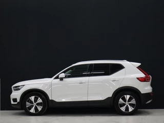 Volvo XC40 Volvo XC40 1.5 T5 Twin Engine Momentum Pro [APPLE CARPLAY, DIGITAL DASH, CRUISE CONTROL,  SCHUIFKANTELDAK, STUURVERWARMING, STOELVERWARMING V+A,  PDC ACHTER,  ELEKTRISCHE ACHTERKLEP, NAVIGATIE, NIEUWSTAAT] - afbeelding nr 2