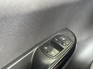 Opel Corsa Opel Corsa 1.2 EDITION / NAVI / CARPLAY / AIRCO / DAB / 15'' LM-VELGEN - afbeelding nr 12