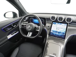 Mercedes-Benz GLC Mercedes-Benz GLC 300e AMG // Trekhaak // Distronic // Panoramadak // Memory // 360 Camera // Keyless // 20 inch - afbeelding nr 21