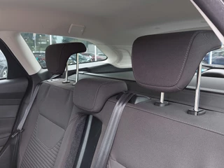 Ford Focus Ford Focus Wagon 1.0 EcoBoost 125pk Titanium | Origineel NL | Navi | Apple Carplay+Android Auto | Bi-Xenon | SONY Sound | Clima | Cruise | Keyless Entry | Pdc V+A+Assist+Camera | Privacy Glass | 17''lm - afbeelding nr 26