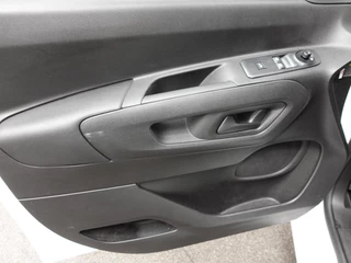 Citroën Berlingo Citroen Berlingo 1.5 BlueHDI 75pk L1 Airco Trekhaak 3-zits Radio Bluetooth Euro6 - afbeelding nr 11