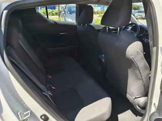 Toyota C-HR Toyota C-HR 1.8 Hybrid Active | Trekhaak | Org. NL! | Andoroid Auto, Apple C - afbeelding nr 29
