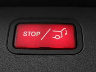 Mercedes-Benz E-Klasse Mercedes-Benz E-klasse 300e Avantgarde | Adaptive cruise | Trekhaak |  Stoelverwarming | Camera | Widescreen | Sfeerverlichting | Half leder | Full LED - afbeelding nr 12