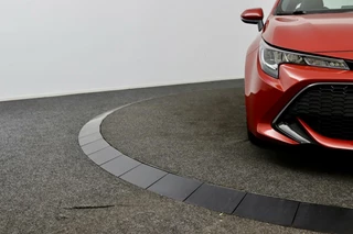 Toyota Corolla Toyota Corolla 1.8 Hybrid Business rood - afbeelding nr 36